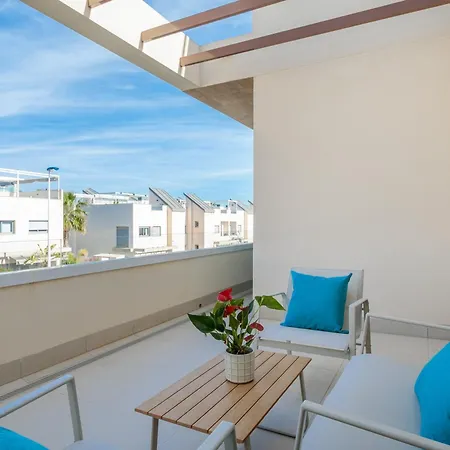 Private Jacuzzi, Heated Pool, Summer Kitchen, Ac Apartment Torrevieja