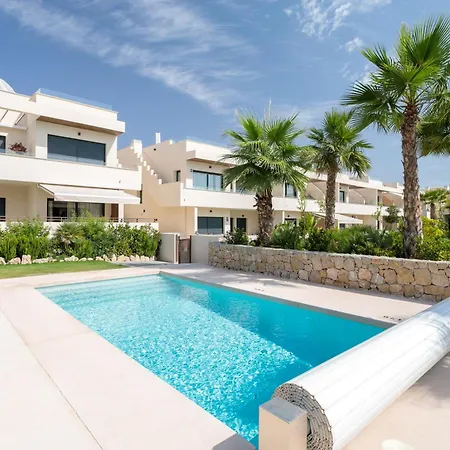 Private Jacuzzi, Heated Pool, Summer Kitchen, Ac Apartment Torrevieja